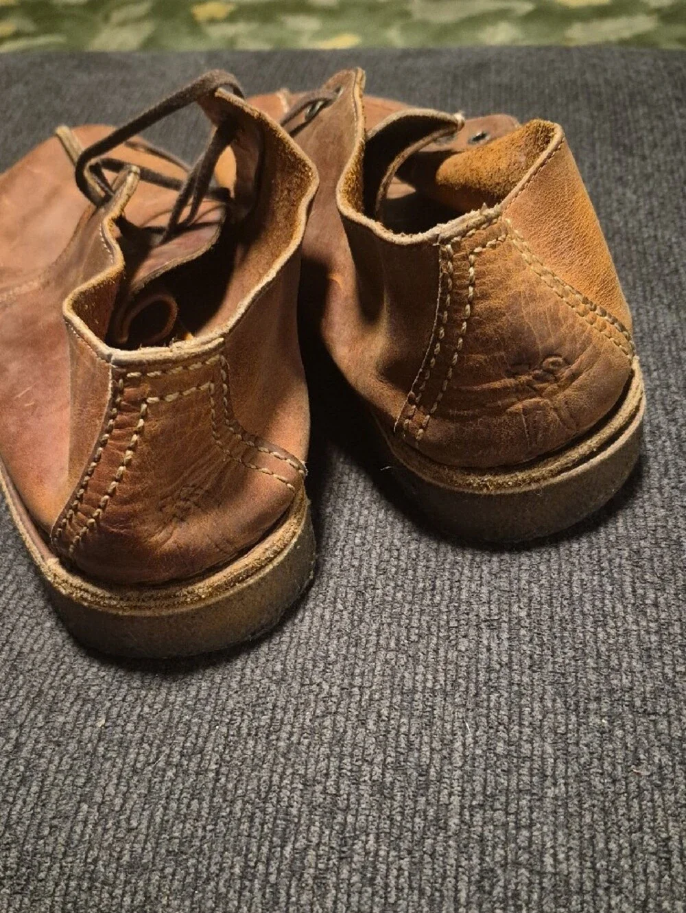 Clarks Men's Brown Leather Chukka Boots
